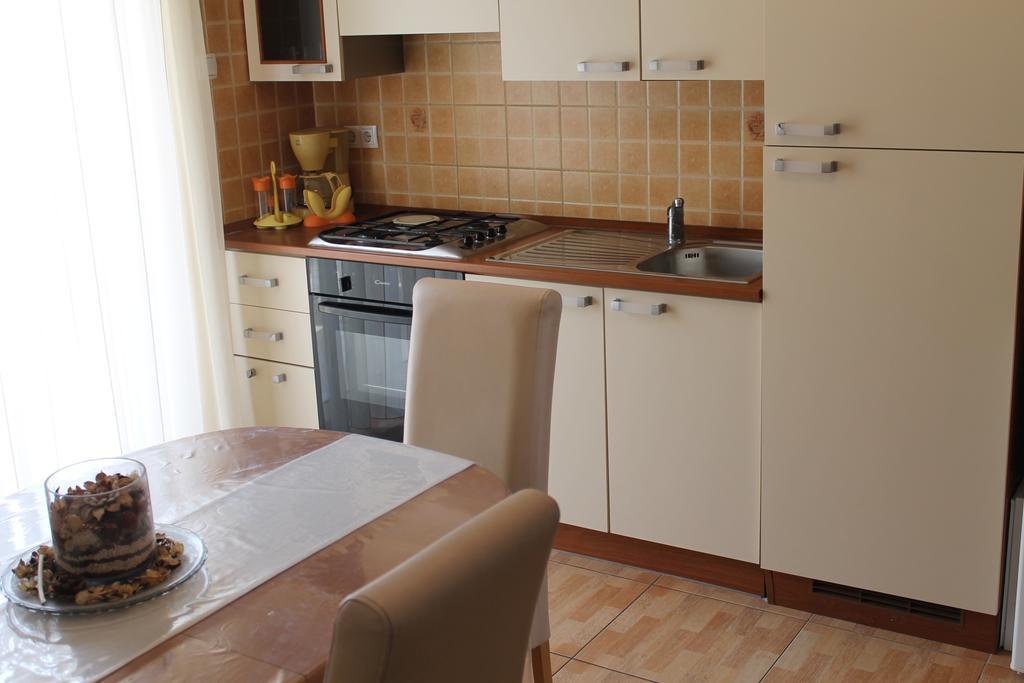 Apartments Roko Kolinda Bibinje Extérieur photo