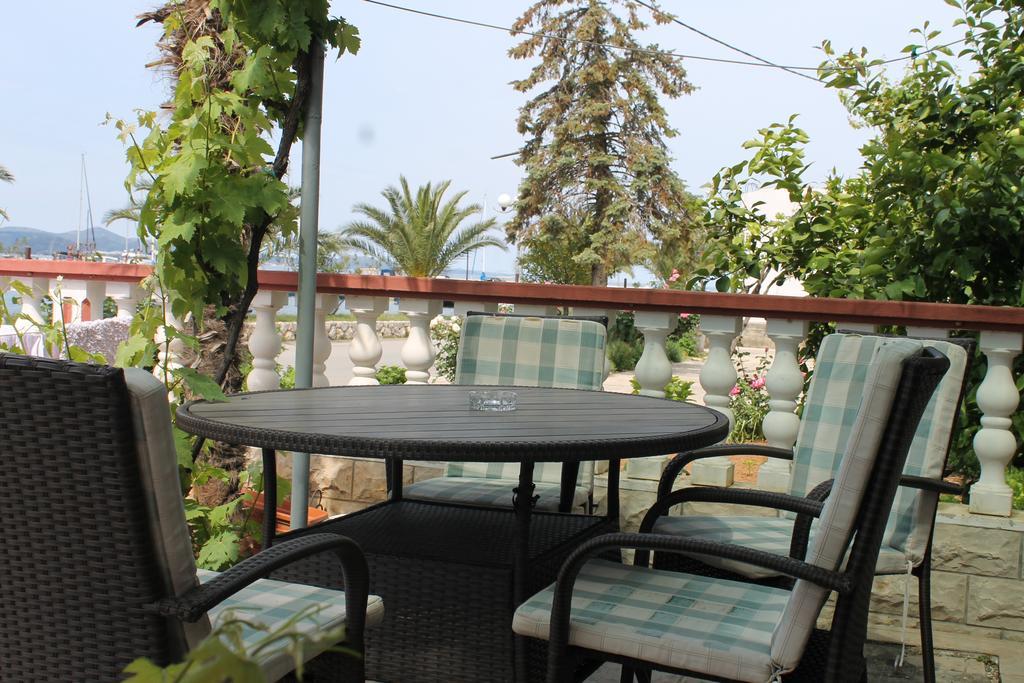 Apartments Roko Kolinda Bibinje Extérieur photo