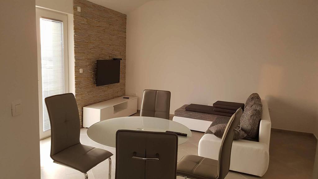 Apartments Roko Kolinda Bibinje Extérieur photo