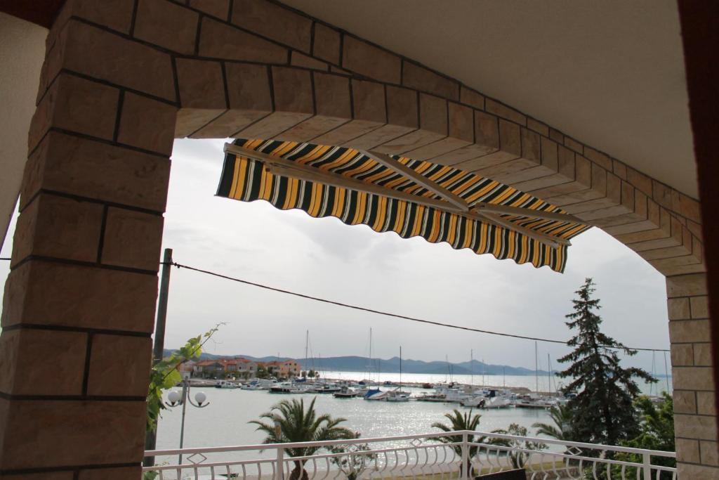 Apartments Roko Kolinda Bibinje Extérieur photo